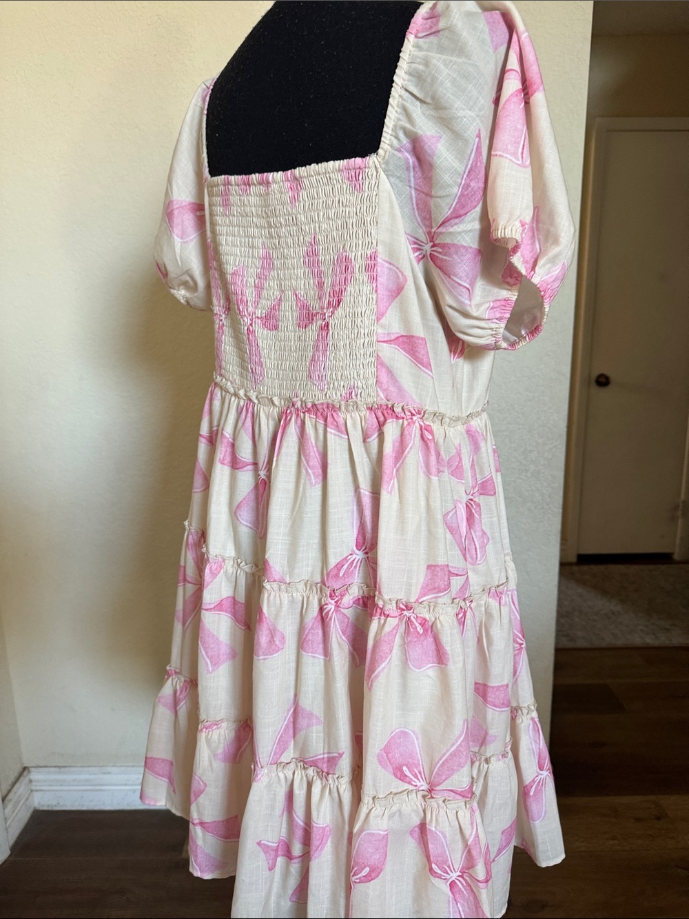 DAVI & DANI cream dress with pink bows🎀 size L - Picture 6 of 13